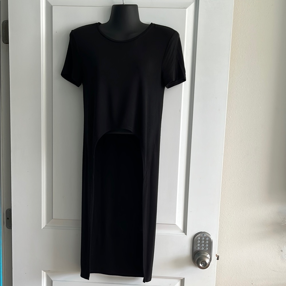 Express One Eleven Short Sleeve Front Crop Long T-shirt